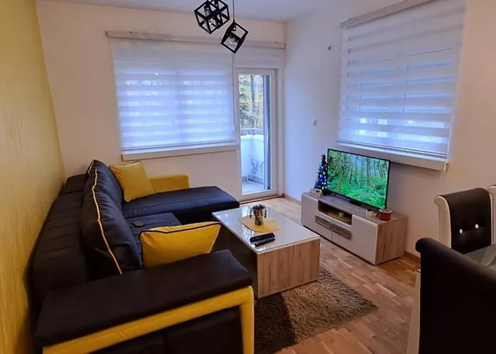 Teja Deluxe 아파트